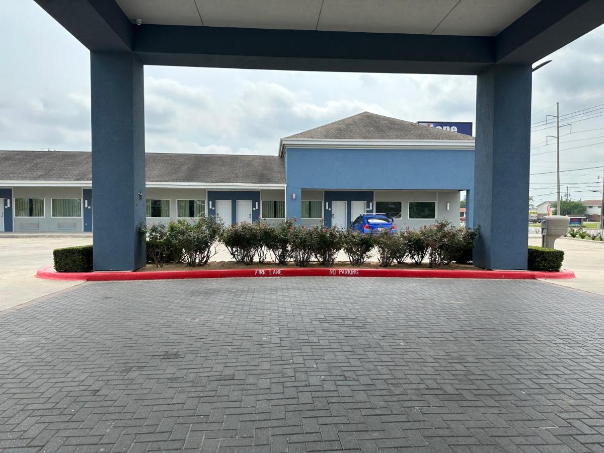 Lonestar Inn El Campo Luaran gambar